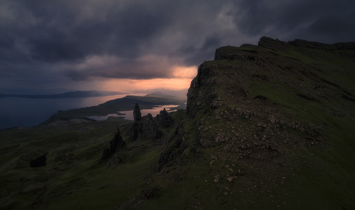 Rund um die Welt - 0524 - 054a1830 1 Schottland Scotland Highlands Isle of Skye Landschaft Berge Meer Storr Talisker Uig Quiraing Berge Loch Neist Point Fairy Elgol Glenbrittle Black Cuillin Mountains