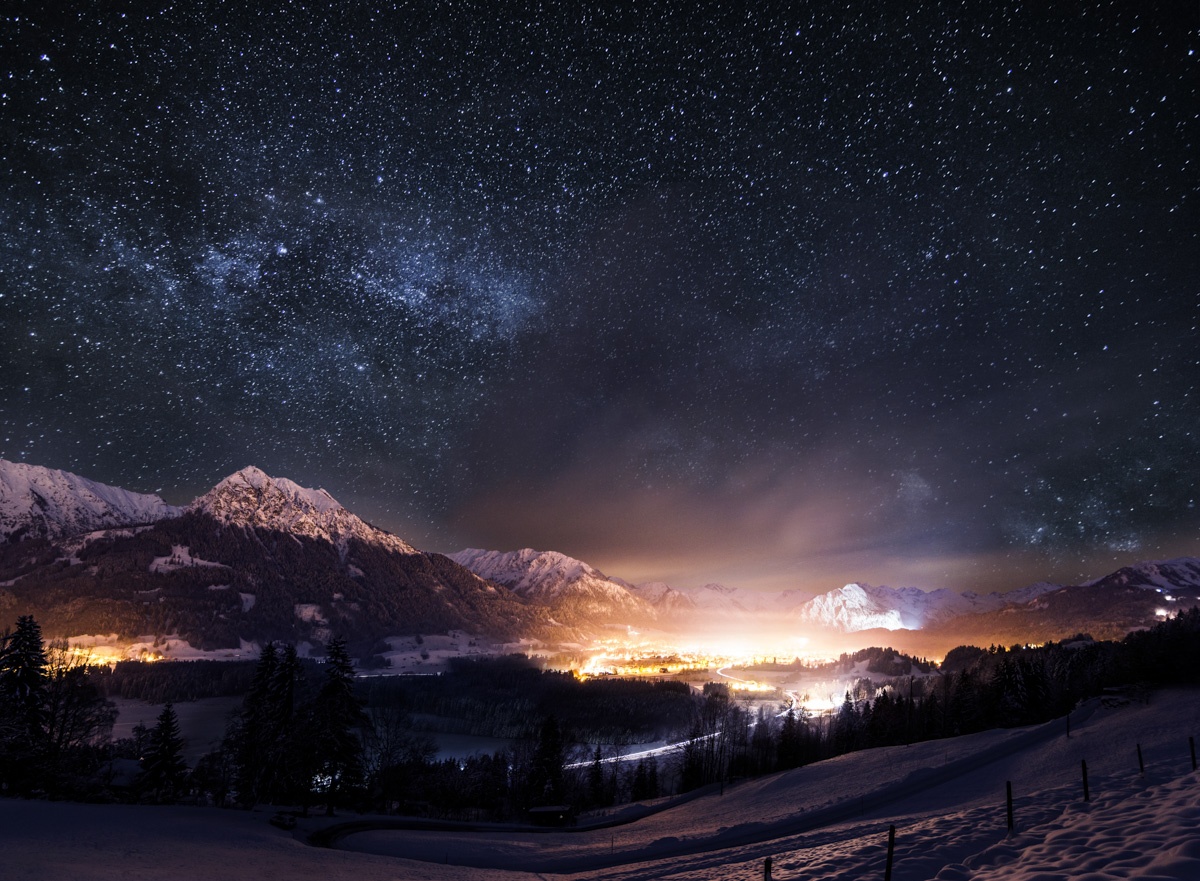 Panorama Allgäu Alpen Berge Winter Schnee verschneit Rubihorn Nebelhorn Weihnachten Winternacht Oberstdorf Oberallgäu Rubihorn Rubi blau orange schwarz