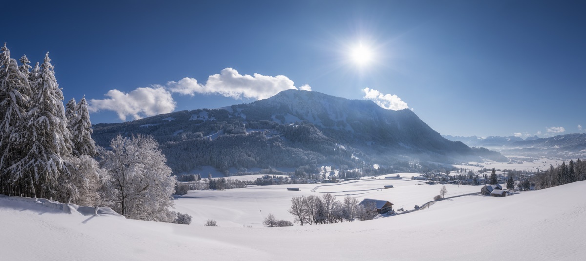 Meine Lieblingsmotive - 3918 - bd5eb5b5 1 allgäu bilder Panorama Allgäu Alpen Berge Winter Schnee Rettenberg Grünten Grüntenhütte Kranzegg Burgberg Oberallgäu weiß blauer himmel sonne
