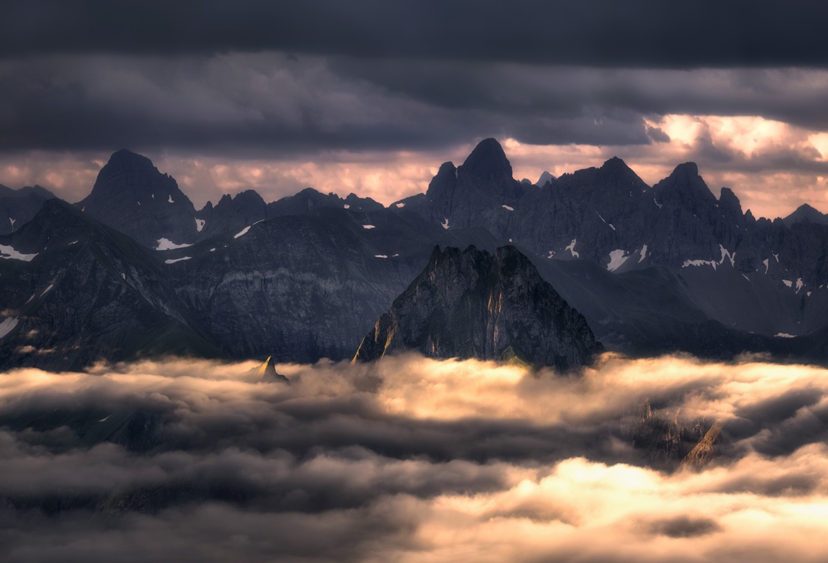 Meine Lieblingsmotive - 6361 - b47f7048 1 Panorama Allgäu Alpen Berge Oberstdorf Sommer Alpenglühen Sonnenaufgang Nebel Höfats Nebelhorn Oberallgäu orange rot blau sonne
