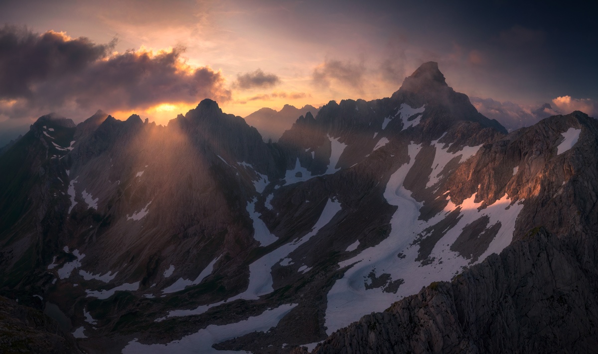 bergbild - 0440 - 3264dcee 1 Bergbilder berg bilder Allgäu Alpen Berge Hinterstein Frühling Schnee Hochvogel orange rot