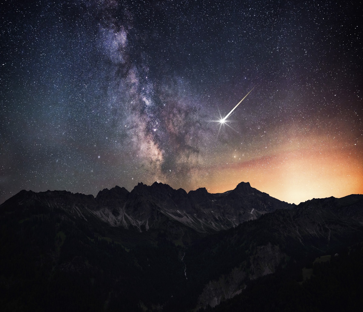 Meine Lieblingsmotive - 9215 - 92ca82cd 1 Panorama Allgäu Alpen Berge Hinterstein Sommer Nacht Milchstrasse Pfannenhölzer Breitenberg sternenklar Sternschnuppe Oberallgäu schwarz blau rot