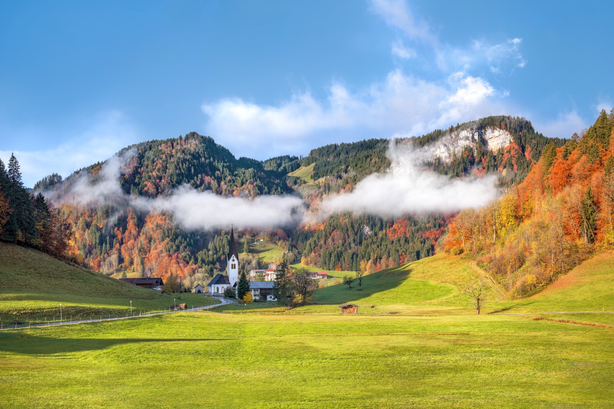 LIEBLINGSBILDER - 7323 - 016ef587 1 323 Herbst Allgäu blau grün Oberstdorf Tiefenbach Wasach Kirche